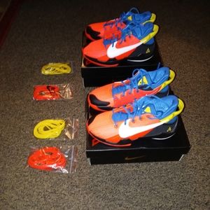 Kids 2 pair Nike freak shoes comes witb 2laces ext